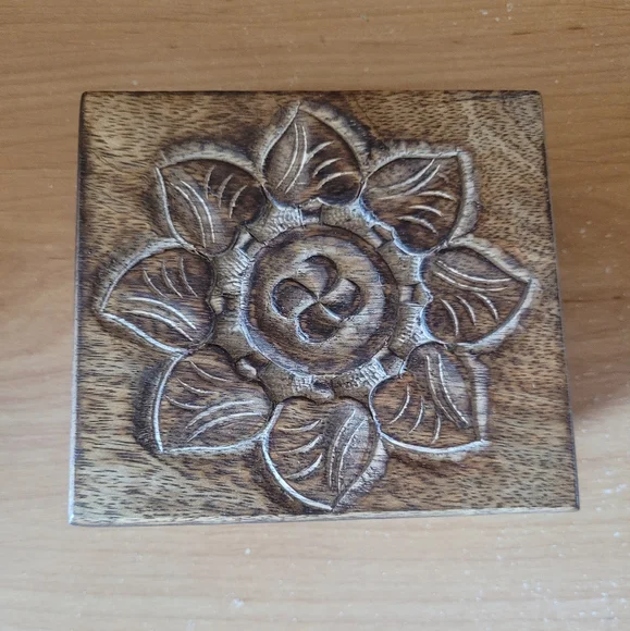 Hand Carved Box - Picture 7 of 7